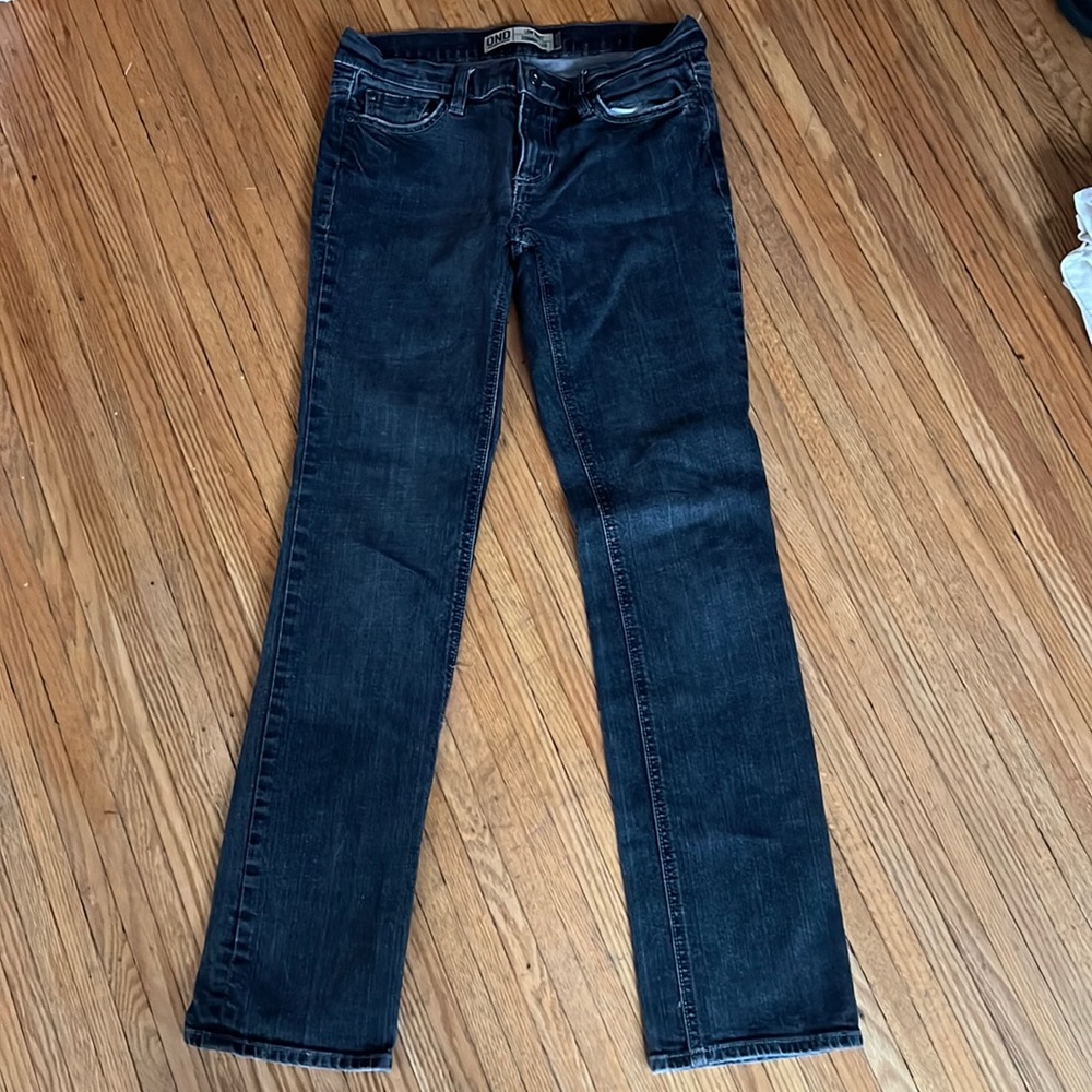 Low wait straight leg old navy denim jeans.